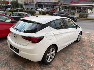 Opel Astra 2018-thumb-12