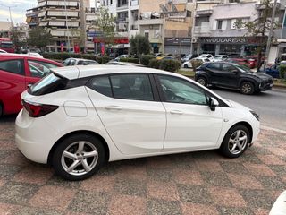 Opel Astra 2018-thumb-16
