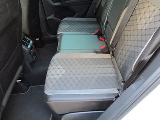 Volkswagen Tiguan 2021 1.5 TSI R-LINE-thumb-38