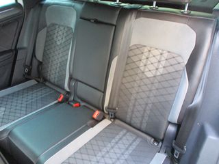 Volkswagen Tiguan 2021 1.5 TSI R-LINE-thumb-39