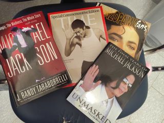 Michael Jackson 2 βιβλία, περιοδικό και αφίσα