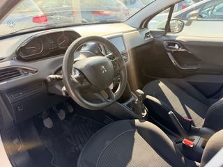 Peugeot 208 2018-thumb-4