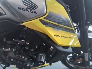 Honda Hornet 2026 750 e clutch-thumb-2