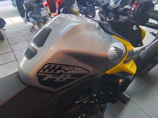 Honda Hornet 2026 750 e clutch-thumb-3