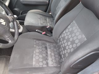 Suzuki Splash 2011-thumb-6