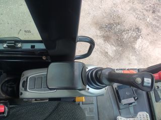 Εκσκαφέας Με Ερπύστριες JCB 2019 86C-1 TAB-thumb-16