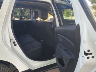 Dacia Duster 2019 1.5 *DCI* 116HP 4X4 PRESTIGE*-thumb-51