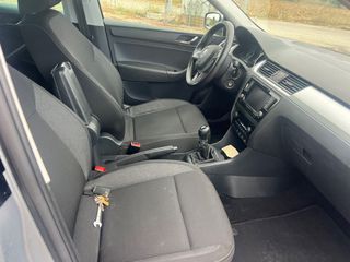 Skoda Rapid 2015-thumb-4