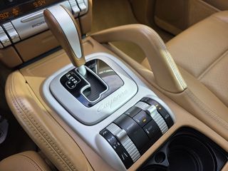 Porsche Cayenne 2007 TURBO-thumb-18