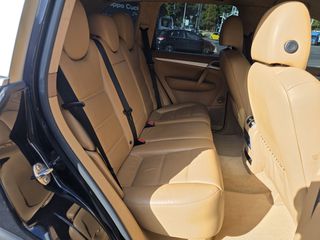 Porsche Cayenne 2007 TURBO-thumb-11
