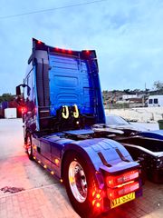 Volvo 2014 500-thumb-1