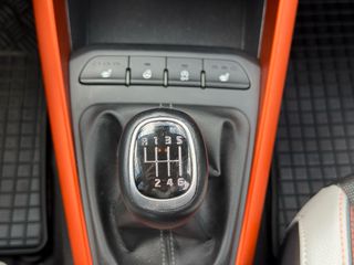 Kia Stonic 2017 PLATINUM-thumb-39
