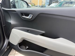 Kia Stonic 2017 PLATINUM-thumb-34