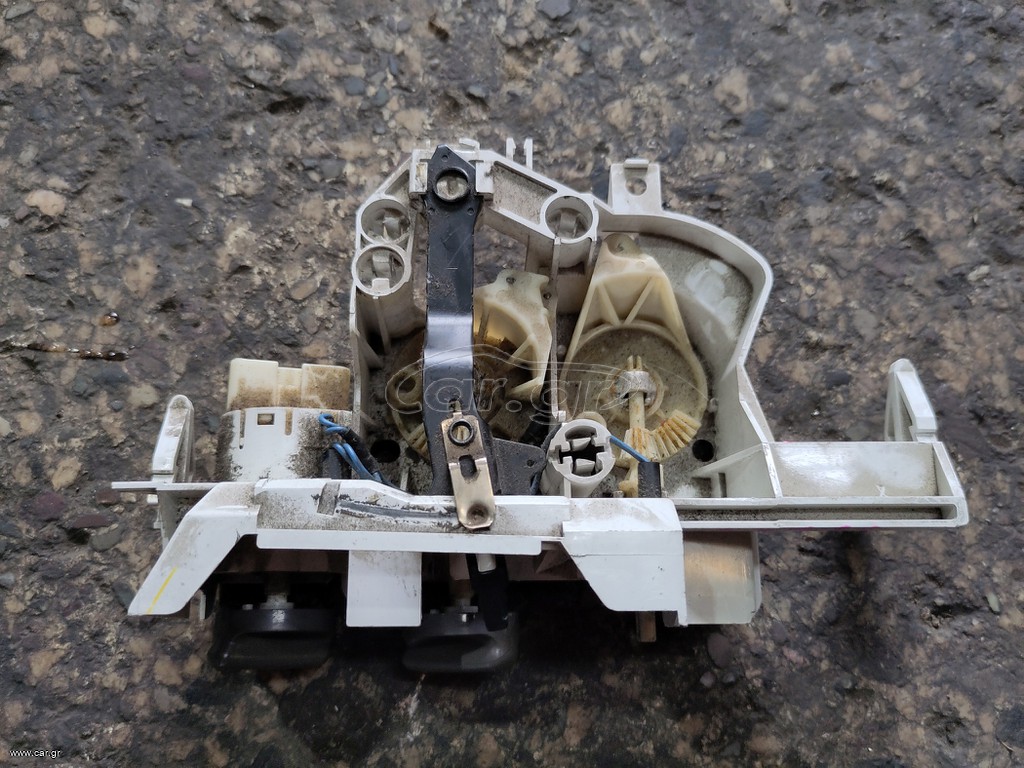 TOYOTA COROLLA (..E11..) '00-'02 SDN
