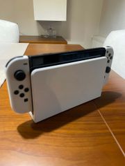 Nintendo Switch Oled-thumb-6