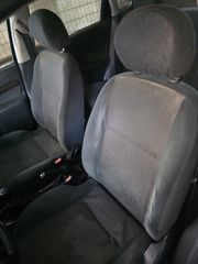 Ford Focus 2000-thumb-9