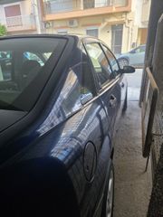Ford Focus 2000-thumb-11