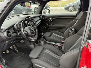 Mini ONE 2017 JOHN COOPER WORKS EDITION-thumb-10