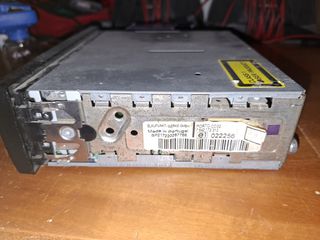BLAUPUNKT CAR STEREO-thumb-3