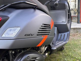 Vespa GTV 310 2025-thumb-11