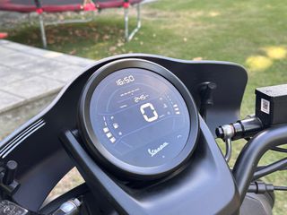Vespa GTV 310 2025-thumb-18