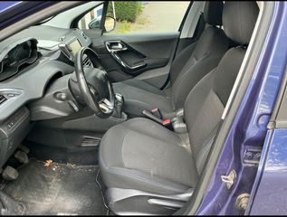 Peugeot 208 2017 1.2 e-VTi Style-thumb-1
