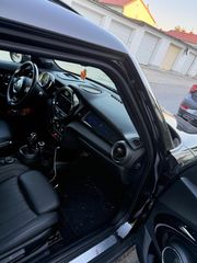 Mini Cooper S 2019 individual British-thumb-8