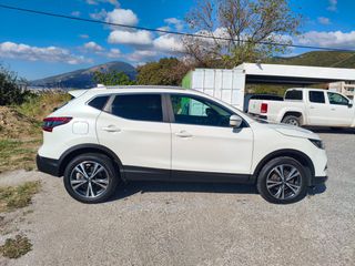 Nissan Qashqai 2018 Το χρώμα του είναι περλέ-thumb-6