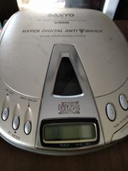 CD player Sanyo φορητο με ακουστικα-thumb-1