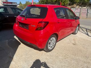 Toyota Yaris 2016-thumb-7