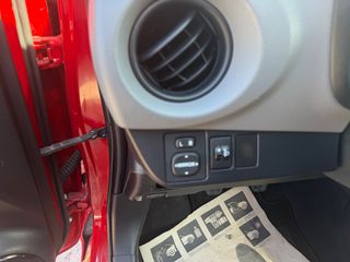 Toyota Yaris 2016-thumb-18