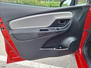 Toyota Yaris 2016-thumb-20