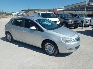 Opel Astra 2010 J 1.4-thumb-2