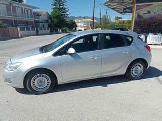 Opel Astra 2010 J 1.4-thumb-7