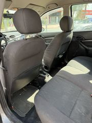 Ford Focus 2001-thumb-4