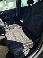 Opel Astra 2017-thumb-4