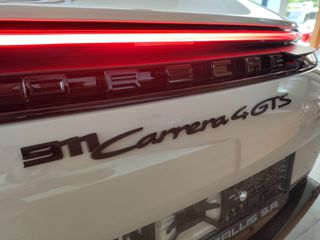 Porsche 911 2026 992 Carrera 4 GTS-thumb-62