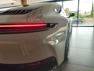 Porsche 911 2026 992 Carrera 4 GTS-thumb-63