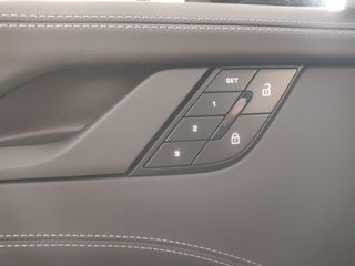 Porsche 911 2026 992 Carrera 4 GTS-thumb-42