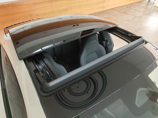 Porsche 911 2026 992 Carrera 4 GTS-thumb-49