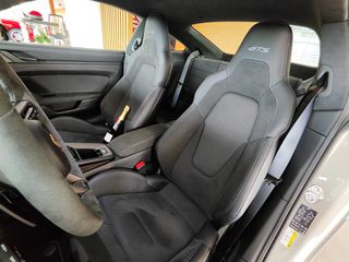 Porsche 911 2026 992 Carrera 4 GTS-thumb-13