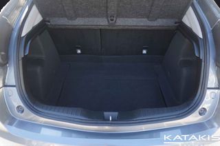 Honda Civic 2016 Elegance| VTEC| Clima|Alu| Rear Camera|Navi|Apple-Android-thumb-8