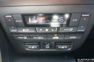 Honda Civic 2016 Elegance| VTEC| Clima|Alu| Rear Camera|Navi|Apple-Android-thumb-34