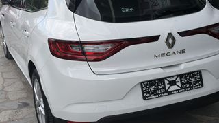 Renault Megane 2019 1.5 D.C.I INTENS-thumb-9