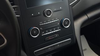 Renault Megane 2019 1.5 D.C.I INTENS-thumb-41