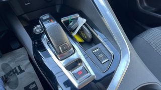 Peugeot 3008 2022 1.5 BLUEHDI 130 ACTIVE PACK EAT8-thumb-27