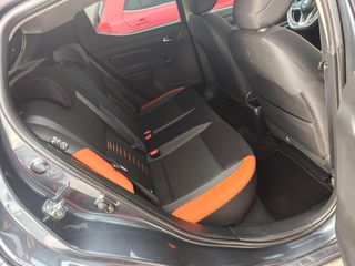 Nissan Micra 2017 1.5 DCI TEKNA-thumb-26