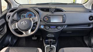 Toyota Yaris 2015 1.5 hybrid Αυτόματο-thumb-3