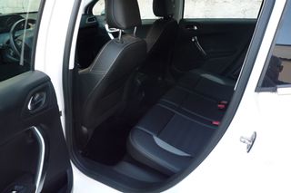 Peugeot 2008 2017 1.2 PURETECH 110 ALLURE-thumb-9