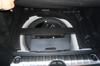 Peugeot 2008 2017 1.2 PURETECH 110 ALLURE-thumb-10